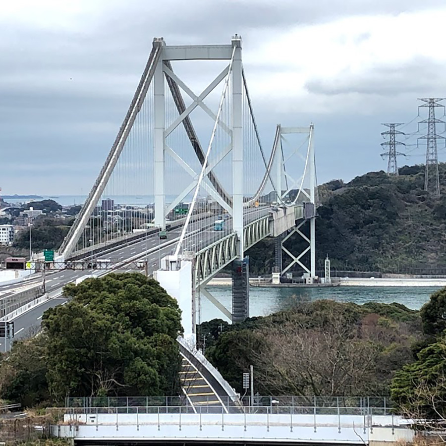 阪神高速内高欄補修